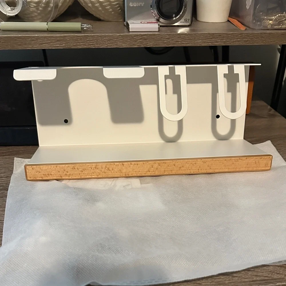 Sony White and Tan Organizer tooth brush & Hair
